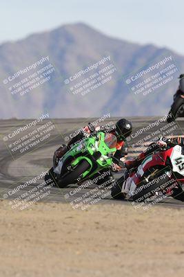 media/Nov-16-2025-Race Pace (Sun) [[8c5fa54630]]/Verified Riders/8-Turn 12 (120pm)/